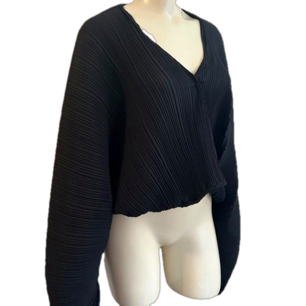 Good American black Plisse b neck blouse Shirt SZ 5-6
